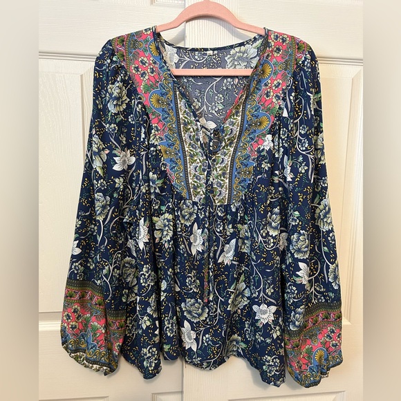 Source Unknown Tops - 🔥💙Bohemian Floral Blouse - Navy and Pink